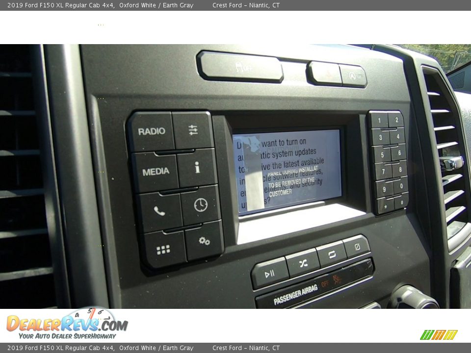 2019 Ford F150 XL Regular Cab 4x4 Oxford White / Earth Gray Photo #14