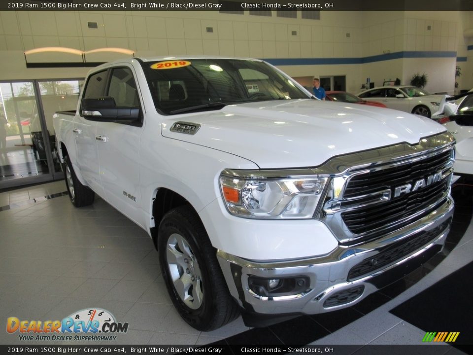 2019 Ram 1500 Big Horn Crew Cab 4x4 Bright White / Black/Diesel Gray Photo #3