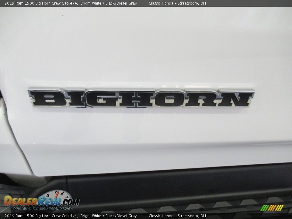 2019 Ram 1500 Big Horn Crew Cab 4x4 Bright White / Black/Diesel Gray Photo #8