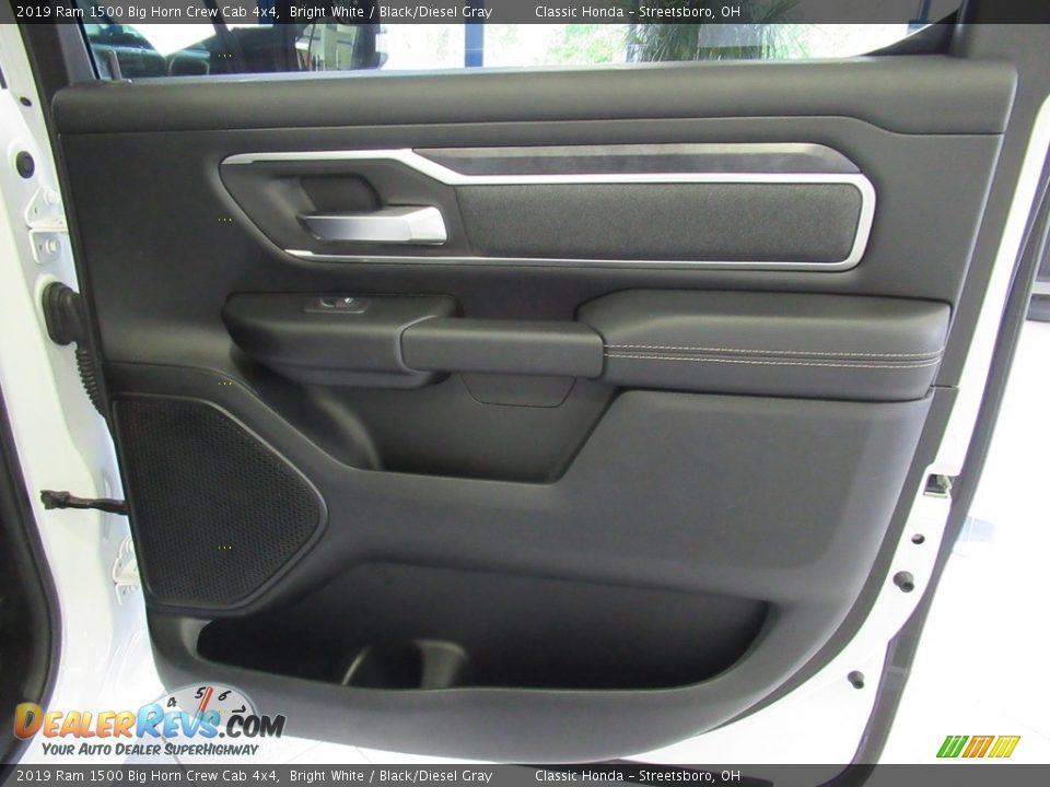 2019 Ram 1500 Big Horn Crew Cab 4x4 Bright White / Black/Diesel Gray Photo #19