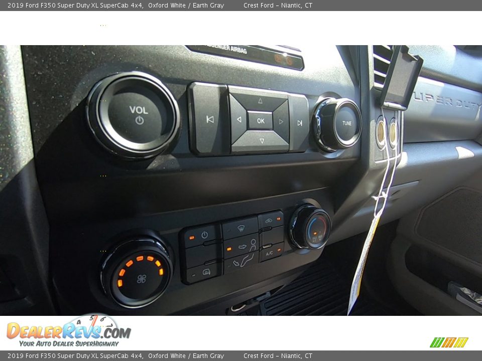 2019 Ford F350 Super Duty XL SuperCab 4x4 Oxford White / Earth Gray Photo #14