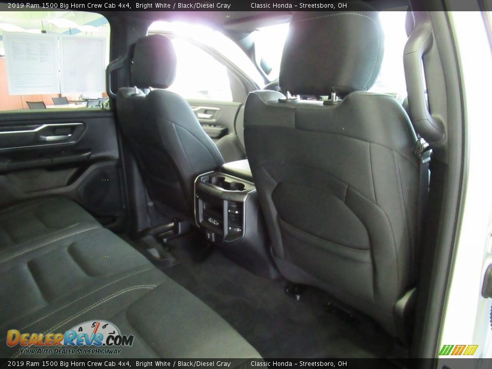 2019 Ram 1500 Big Horn Crew Cab 4x4 Bright White / Black/Diesel Gray Photo #20