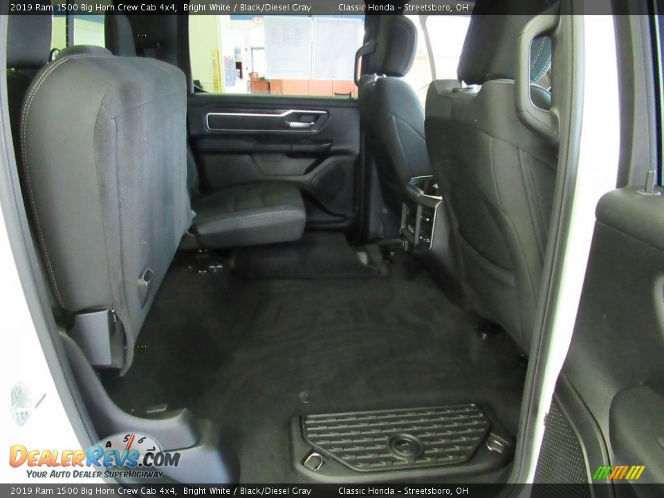 2019 Ram 1500 Big Horn Crew Cab 4x4 Bright White / Black/Diesel Gray Photo #23