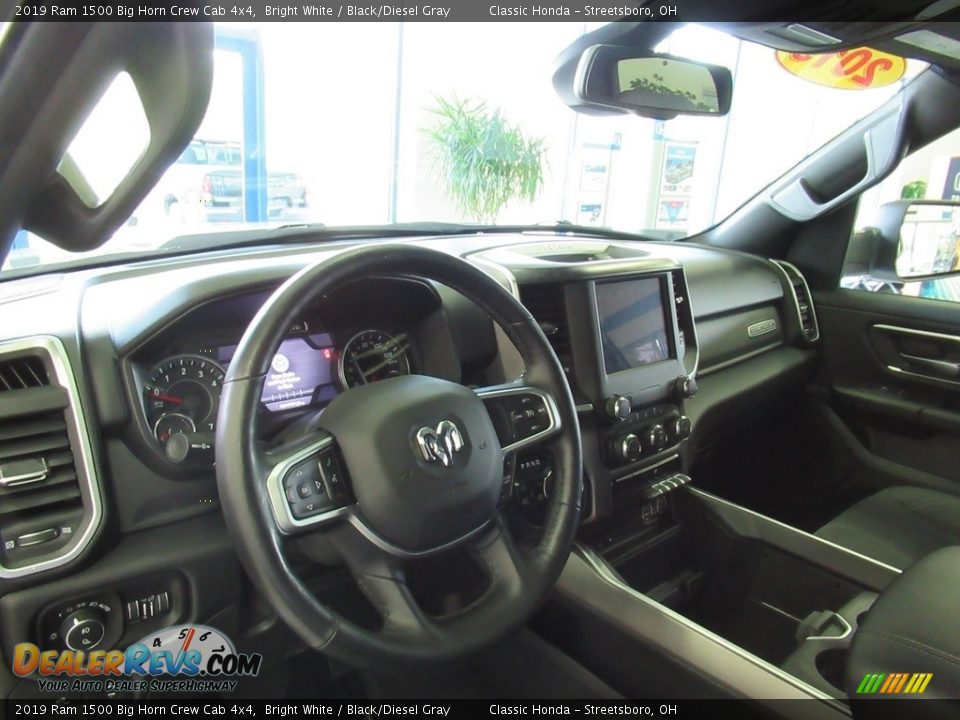 2019 Ram 1500 Big Horn Crew Cab 4x4 Bright White / Black/Diesel Gray Photo #30