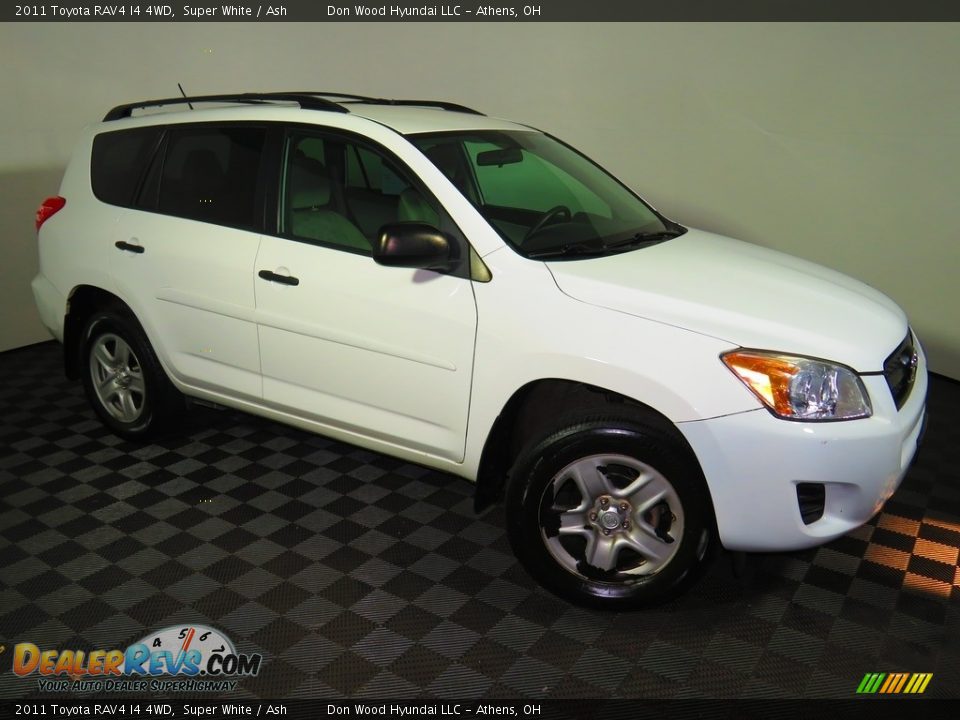 2011 Toyota RAV4 I4 4WD Super White / Ash Photo #2