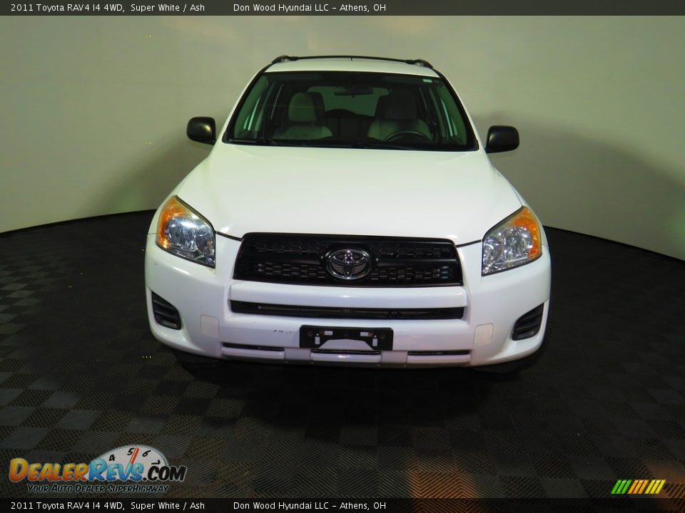 2011 Toyota RAV4 I4 4WD Super White / Ash Photo #4