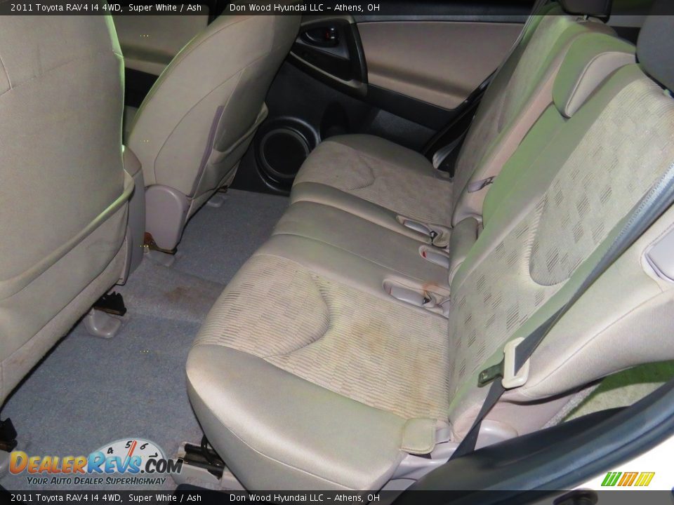2011 Toyota RAV4 I4 4WD Super White / Ash Photo #21