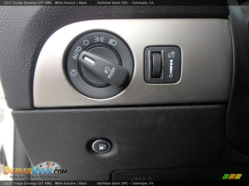 2017 Dodge Durango SXT AWD White Knuckle / Black Photo #17