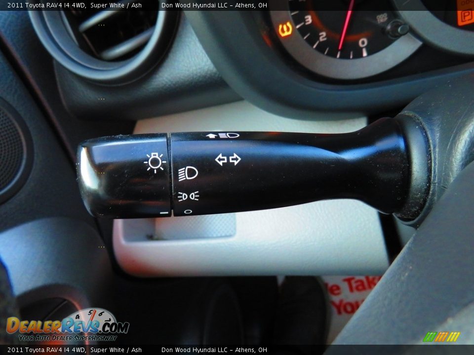 2011 Toyota RAV4 I4 4WD Super White / Ash Photo #29