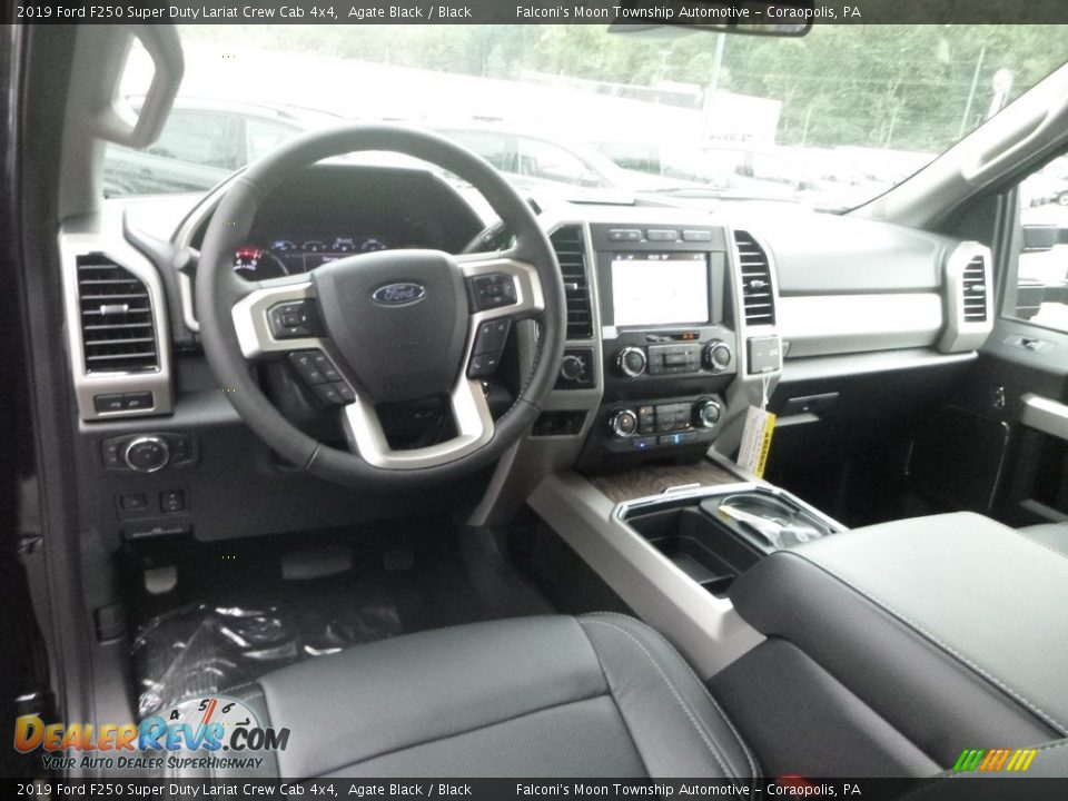 Black Interior - 2019 Ford F250 Super Duty Lariat Crew Cab 4x4 Photo #10