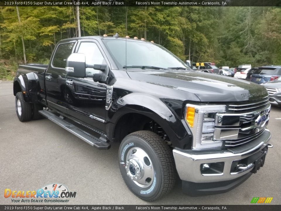 Front 3/4 View of 2019 Ford F350 Super Duty Lariat Crew Cab 4x4 Photo #6