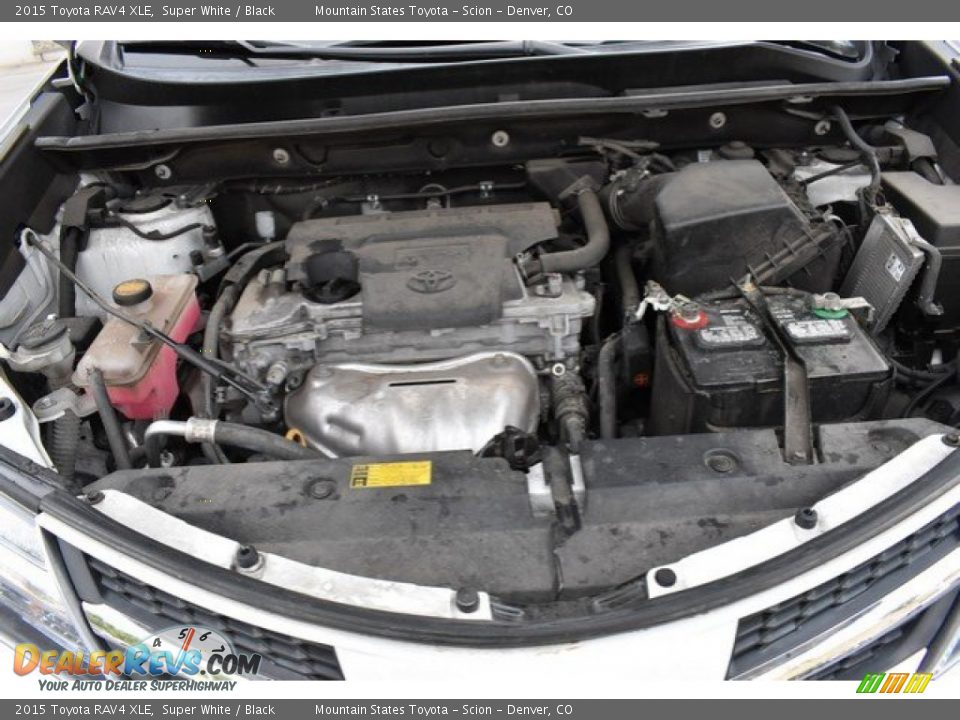 2015 Toyota RAV4 XLE Super White / Black Photo #9