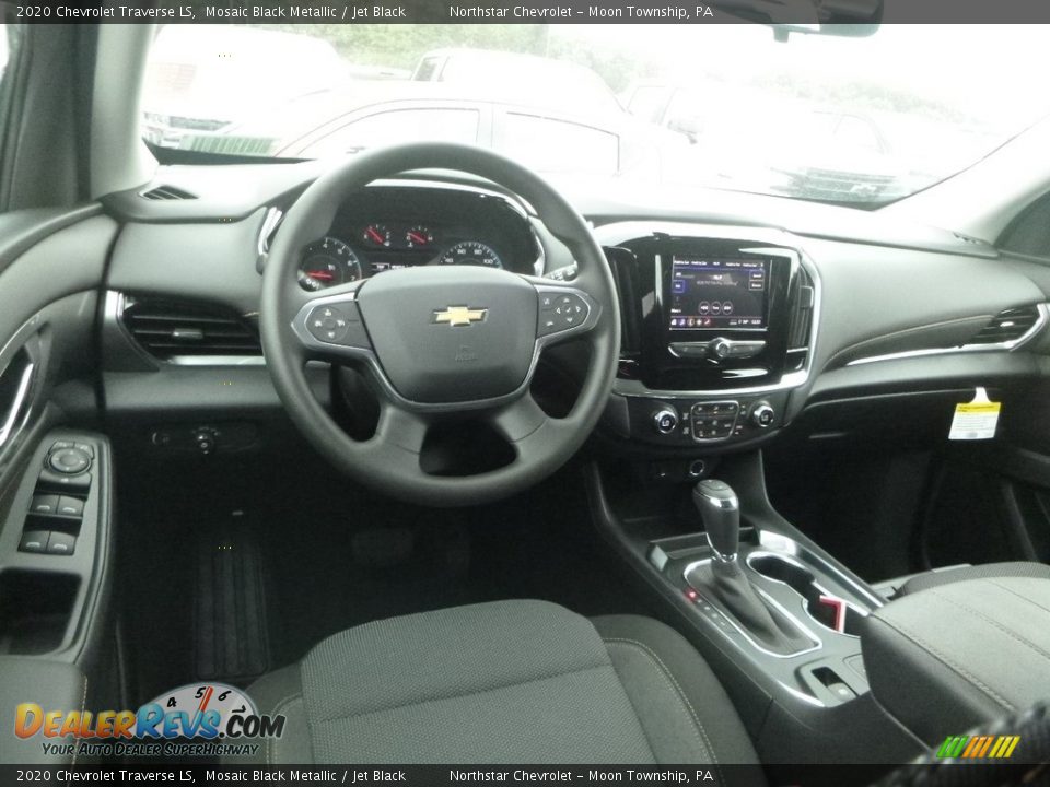 Dashboard of 2020 Chevrolet Traverse LS Photo #13