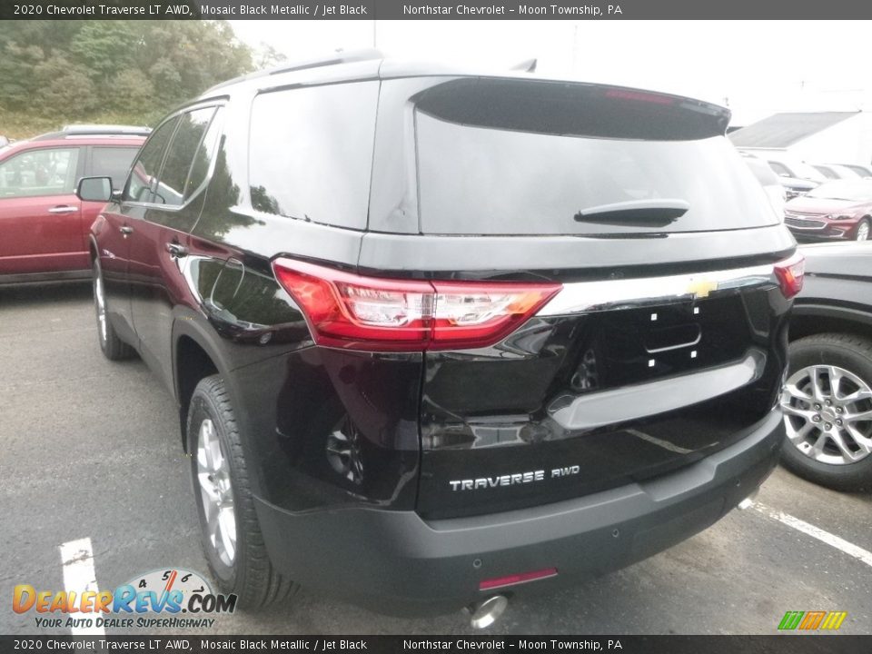 2020 Chevrolet Traverse LT AWD Mosaic Black Metallic / Jet Black Photo #3