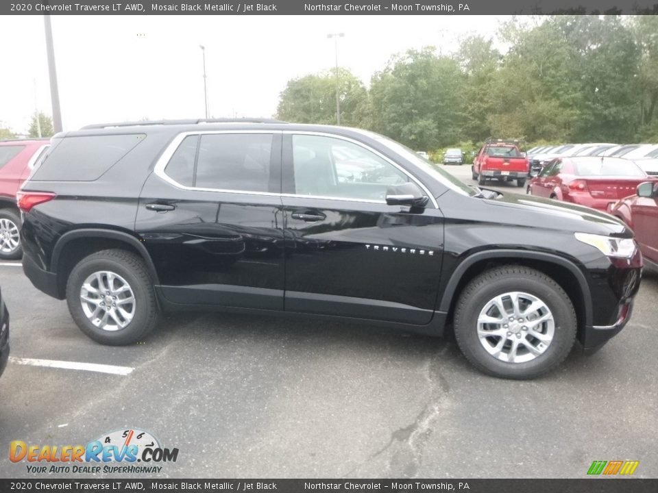 Mosaic Black Metallic 2020 Chevrolet Traverse LT AWD Photo #6