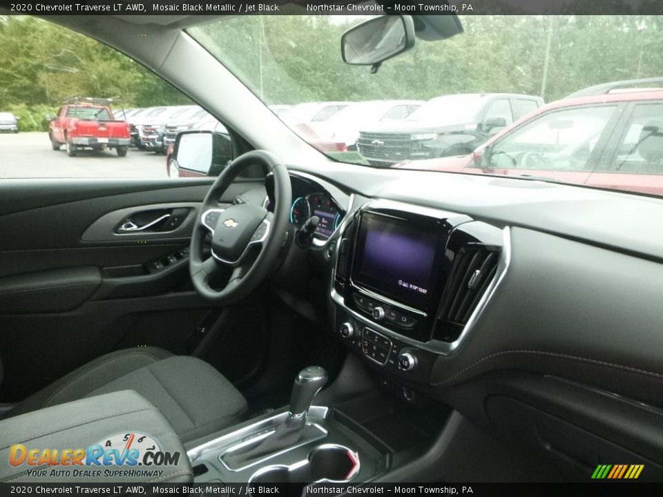 2020 Chevrolet Traverse LT AWD Mosaic Black Metallic / Jet Black Photo #10