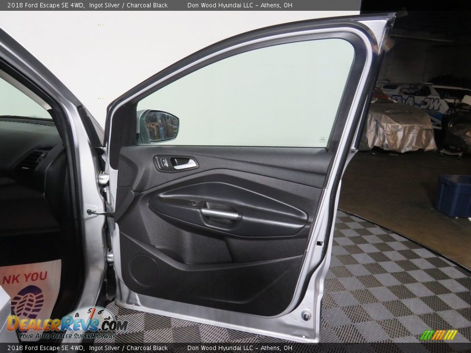 2018 Ford Escape SE 4WD Ingot Silver / Charcoal Black Photo #17