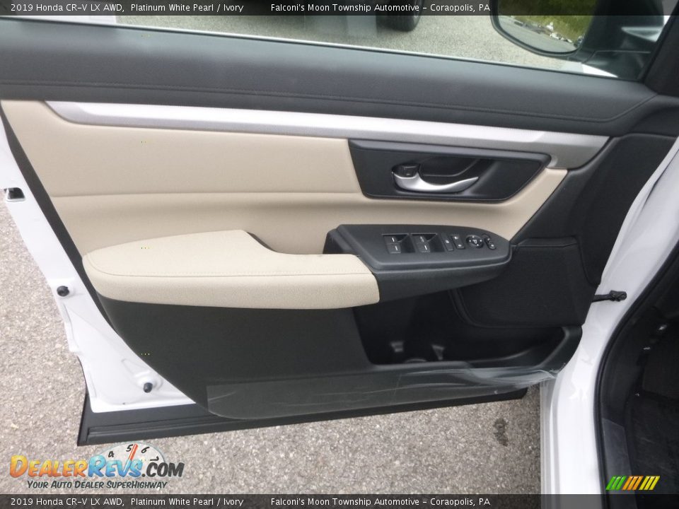 Door Panel of 2019 Honda CR-V LX AWD Photo #11