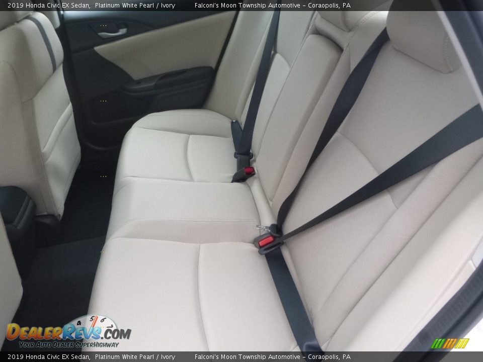 2019 Honda Civic EX Sedan Platinum White Pearl / Ivory Photo #9