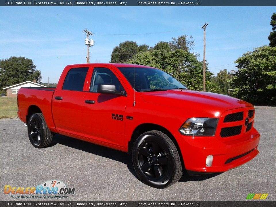 2018 Ram 1500 Express Crew Cab 4x4 Flame Red / Black/Diesel Gray Photo #4