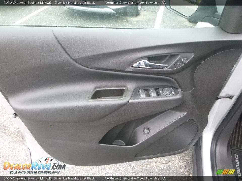 Door Panel of 2020 Chevrolet Equinox LT AWD Photo #14