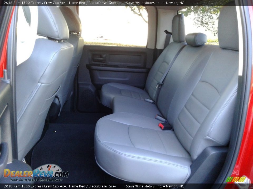 2018 Ram 1500 Express Crew Cab 4x4 Flame Red / Black/Diesel Gray Photo #11