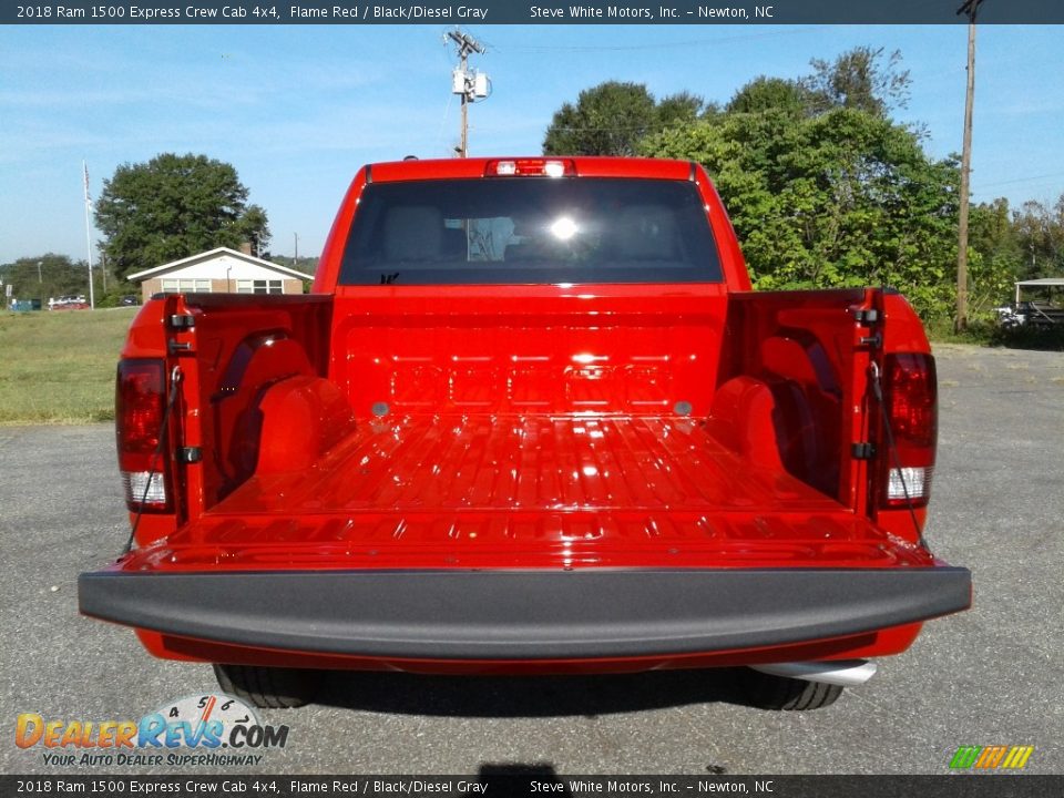 2018 Ram 1500 Express Crew Cab 4x4 Flame Red / Black/Diesel Gray Photo #12