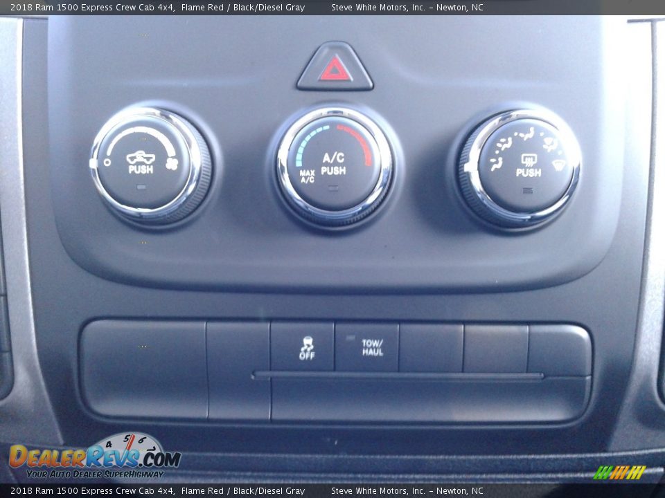 2018 Ram 1500 Express Crew Cab 4x4 Flame Red / Black/Diesel Gray Photo #22