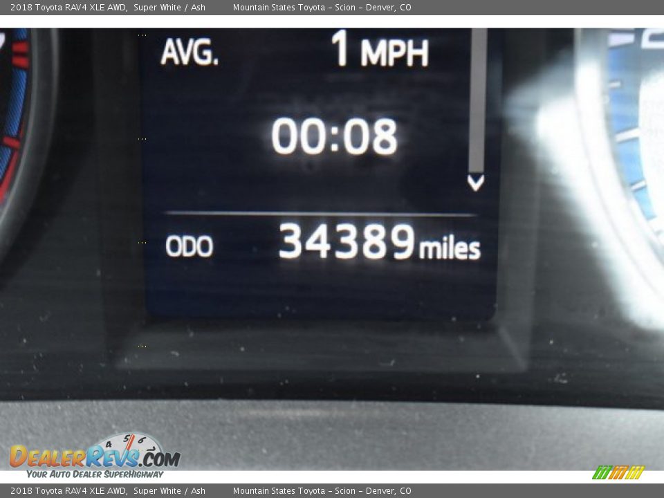 2018 Toyota RAV4 XLE AWD Super White / Ash Photo #12