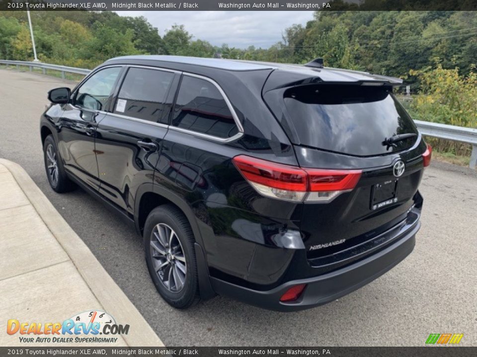2019 Toyota Highlander XLE AWD Midnight Black Metallic / Black Photo #2
