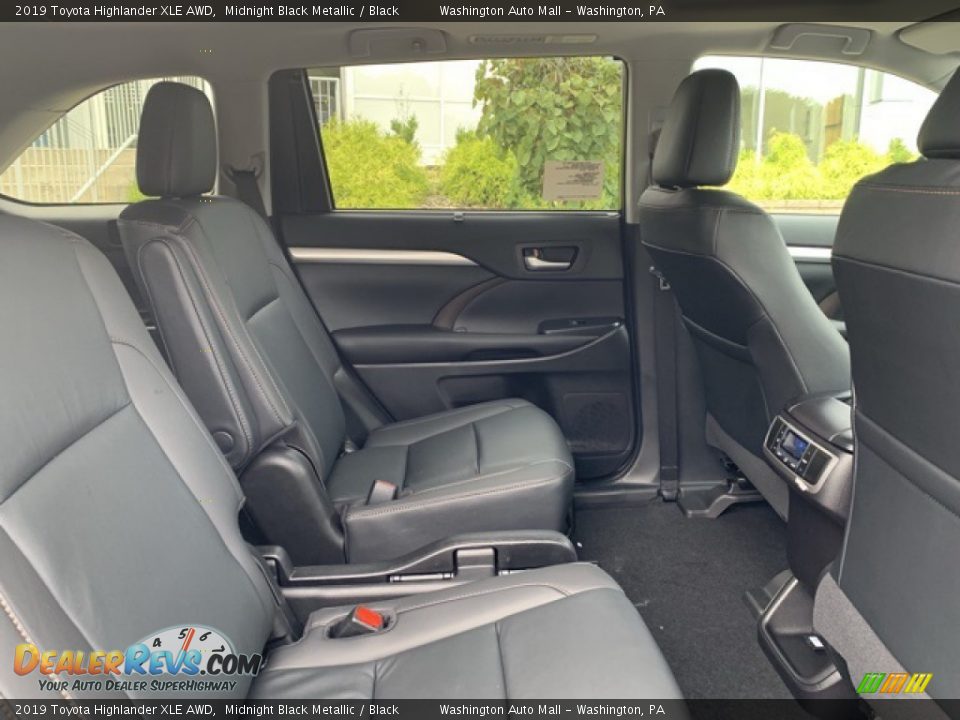 2019 Toyota Highlander XLE AWD Midnight Black Metallic / Black Photo #19