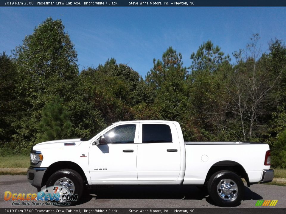 2019 Ram 3500 Tradesman Crew Cab 4x4 Bright White / Black Photo #1