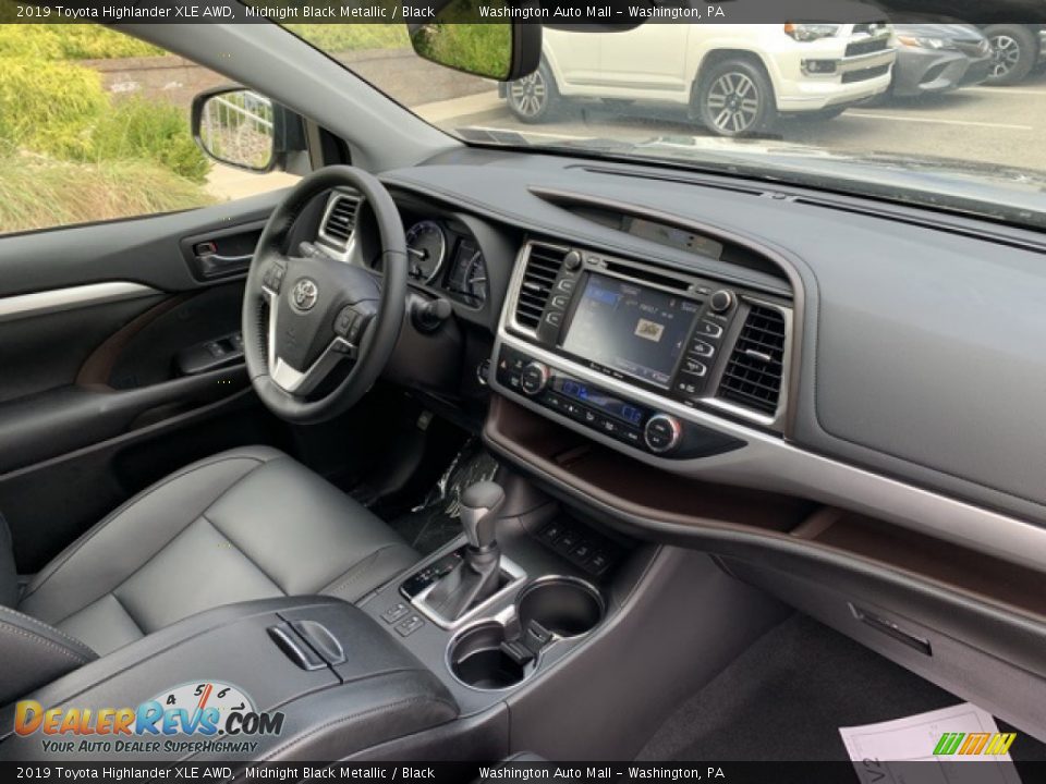 2019 Toyota Highlander XLE AWD Midnight Black Metallic / Black Photo #25