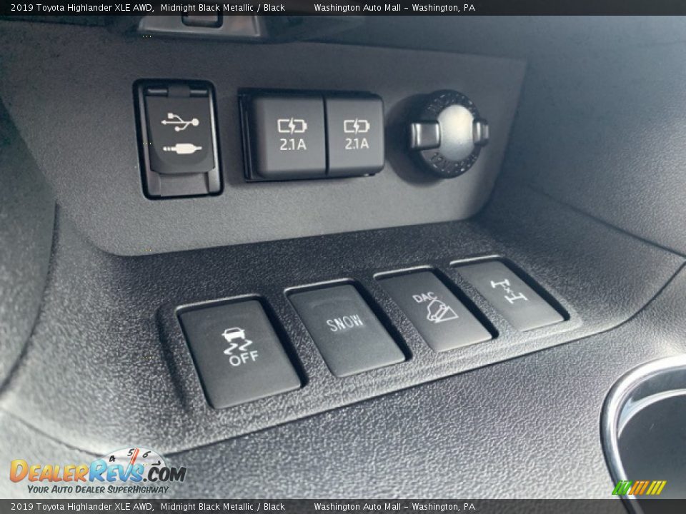 2019 Toyota Highlander XLE AWD Midnight Black Metallic / Black Photo #29