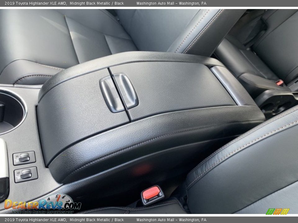 2019 Toyota Highlander XLE AWD Midnight Black Metallic / Black Photo #32