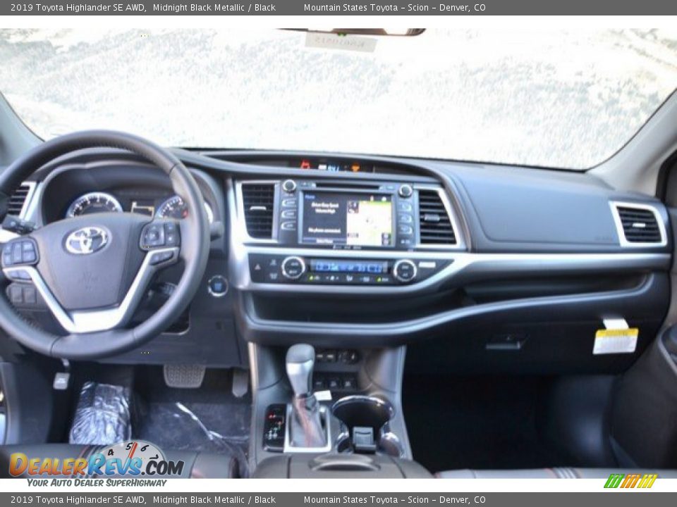2019 Toyota Highlander SE AWD Midnight Black Metallic / Black Photo #7