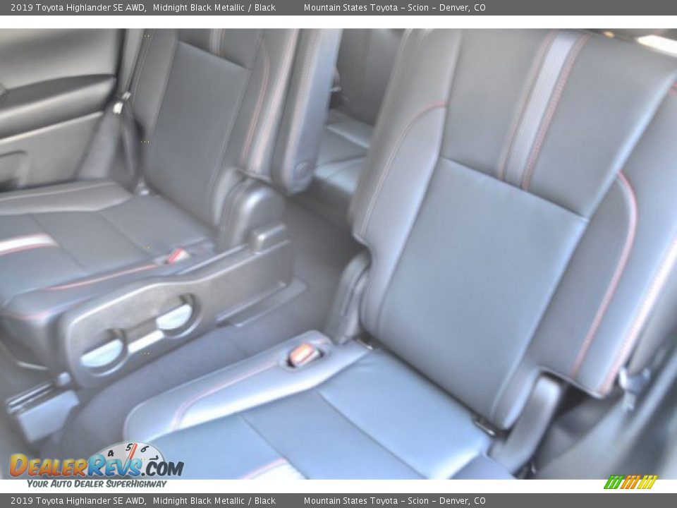 2019 Toyota Highlander SE AWD Midnight Black Metallic / Black Photo #10