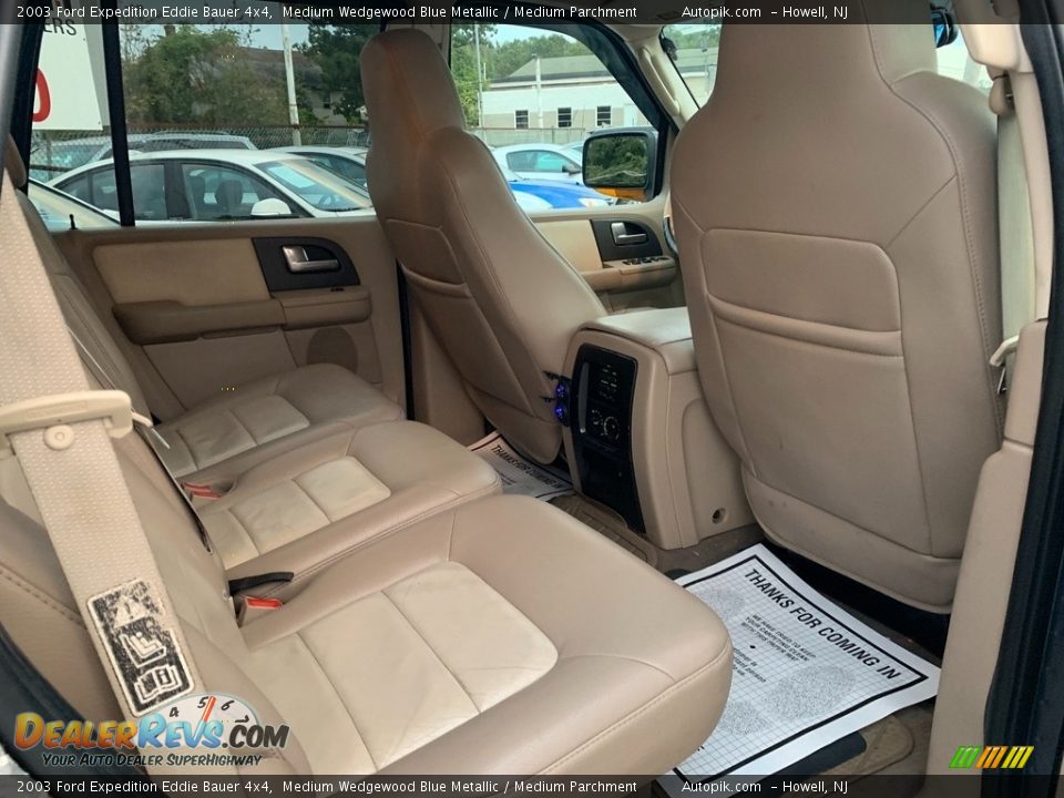 2003 Ford Expedition Eddie Bauer 4x4 Medium Wedgewood Blue Metallic / Medium Parchment Photo #13