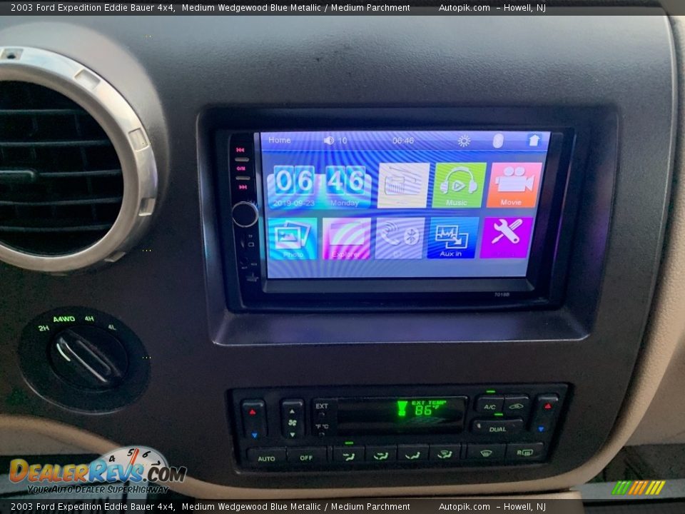 2003 Ford Expedition Eddie Bauer 4x4 Medium Wedgewood Blue Metallic / Medium Parchment Photo #16