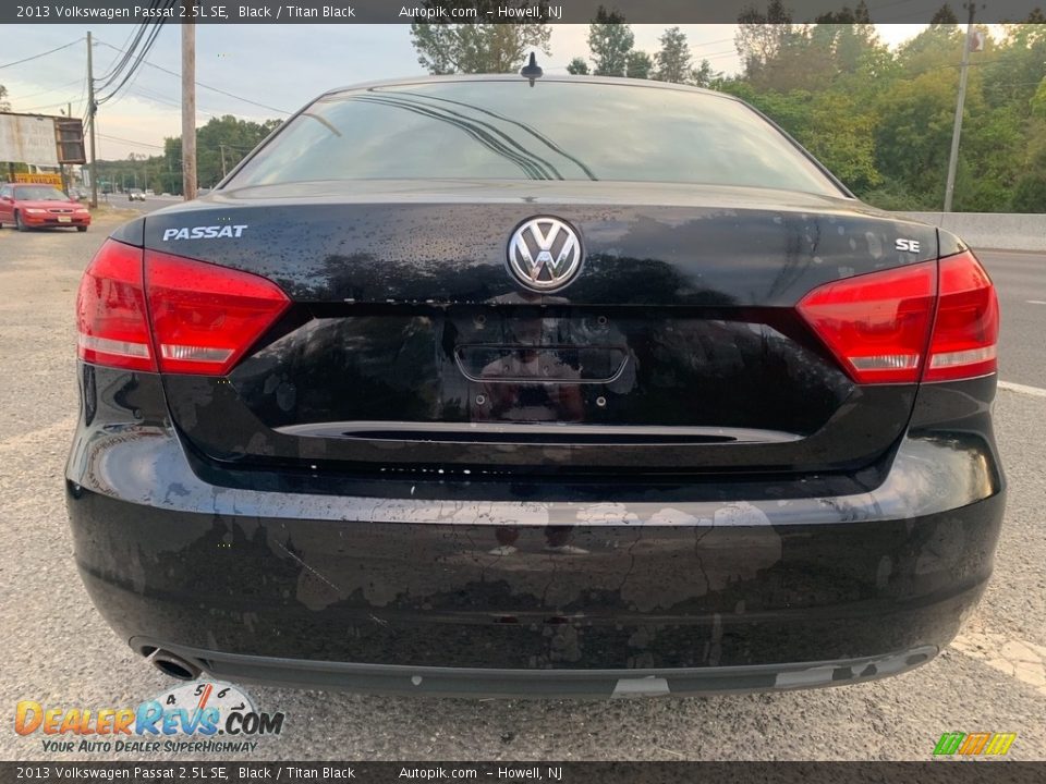 2013 Volkswagen Passat 2.5L SE Black / Titan Black Photo #4