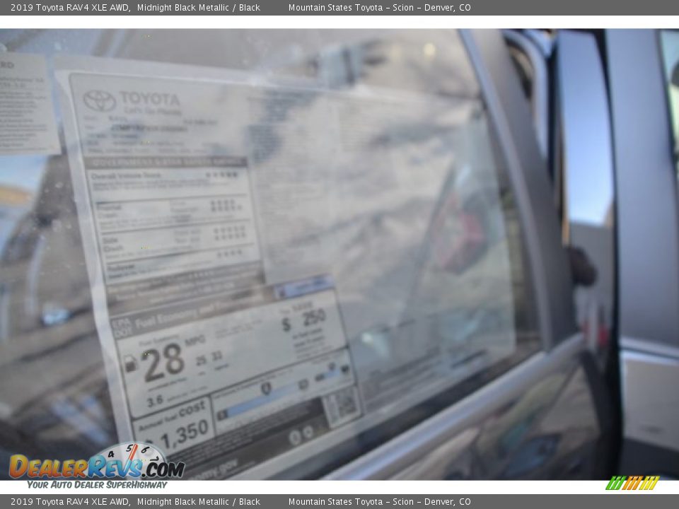 2019 Toyota RAV4 XLE AWD Midnight Black Metallic / Black Photo #10