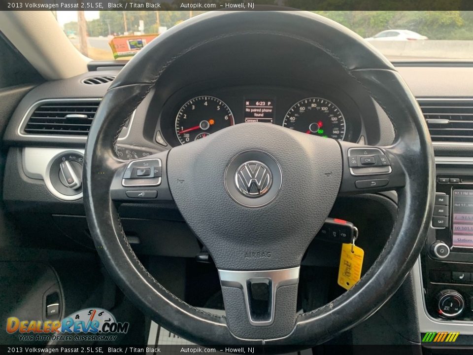 2013 Volkswagen Passat 2.5L SE Black / Titan Black Photo #17