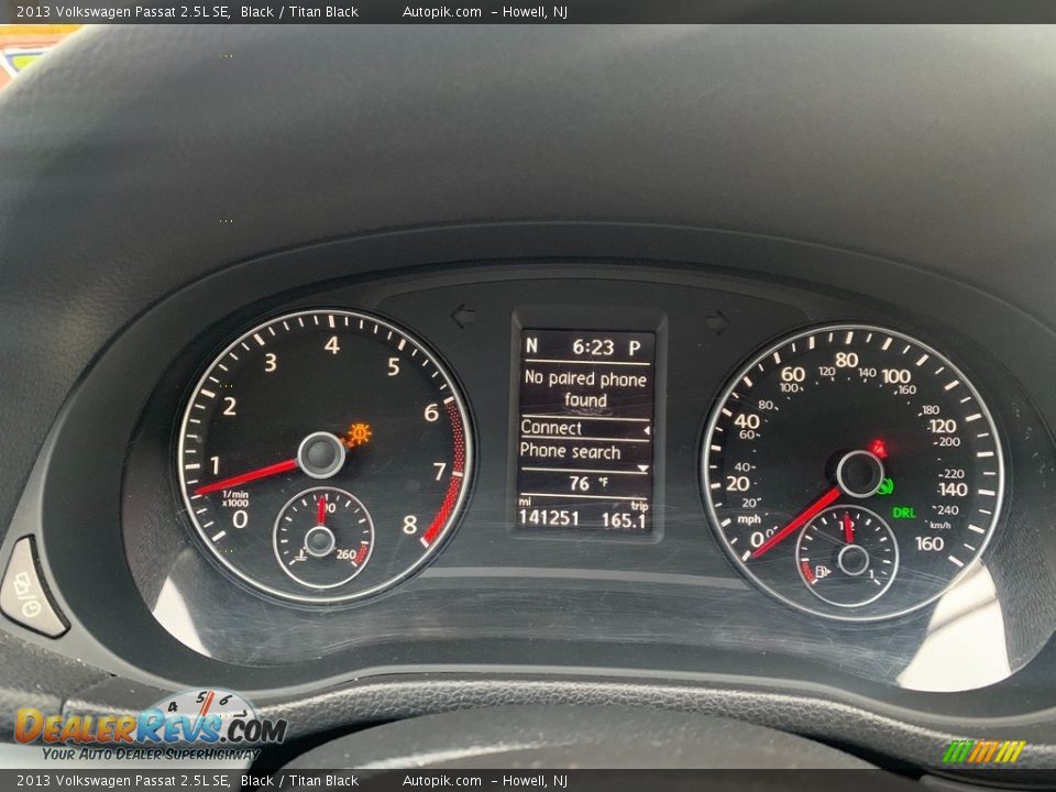 2013 Volkswagen Passat 2.5L SE Black / Titan Black Photo #18