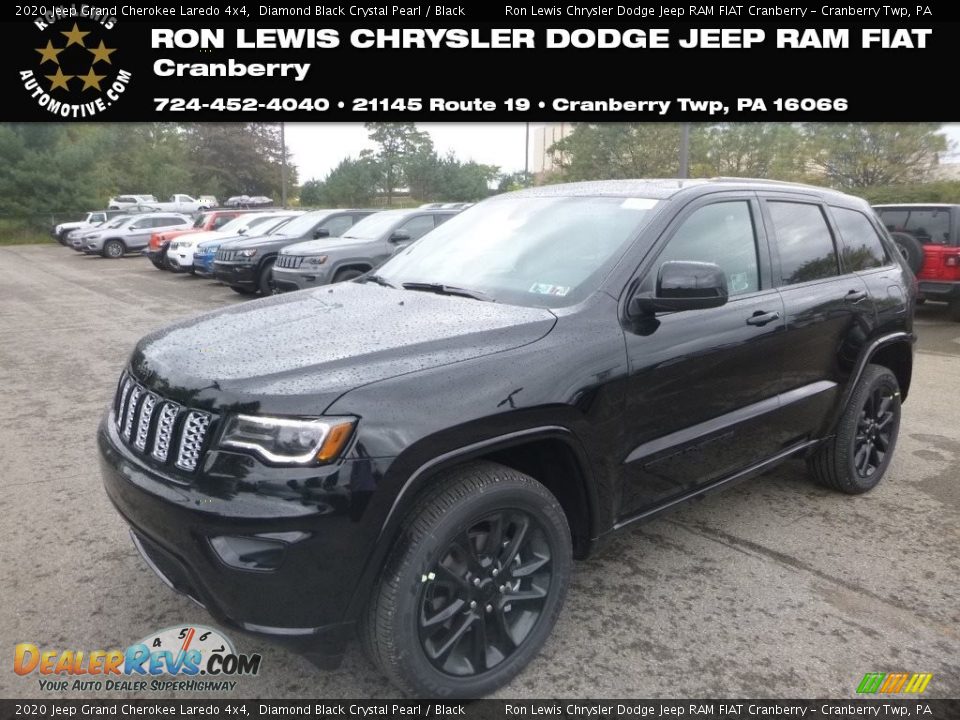 2020 Jeep Grand Cherokee Laredo 4x4 Diamond Black Crystal Pearl / Black Photo #1