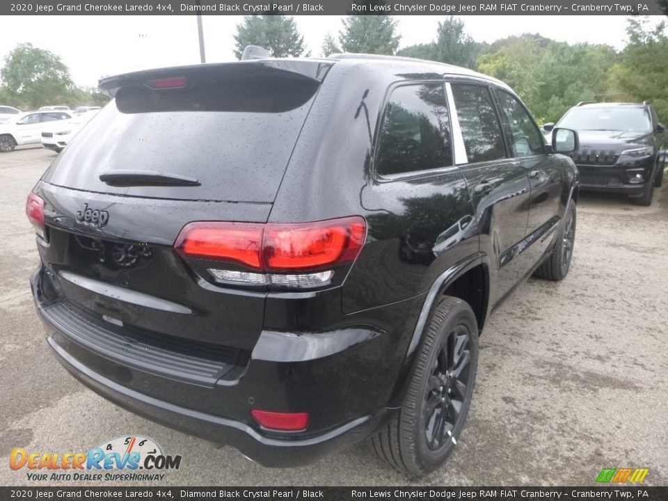 2020 Jeep Grand Cherokee Laredo 4x4 Diamond Black Crystal Pearl / Black Photo #5