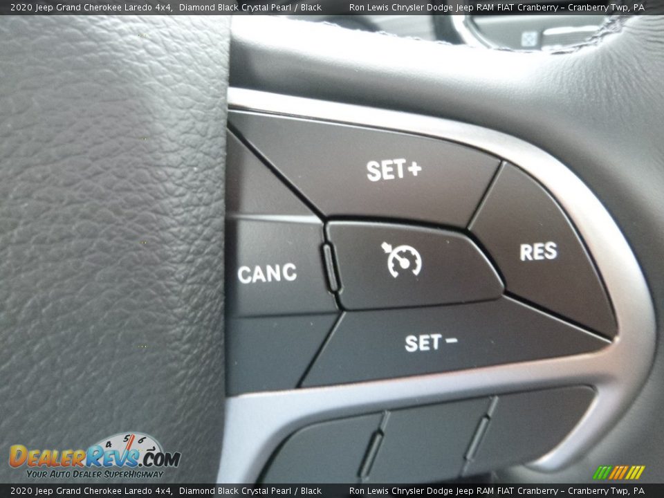 2020 Jeep Grand Cherokee Laredo 4x4 Diamond Black Crystal Pearl / Black Photo #19