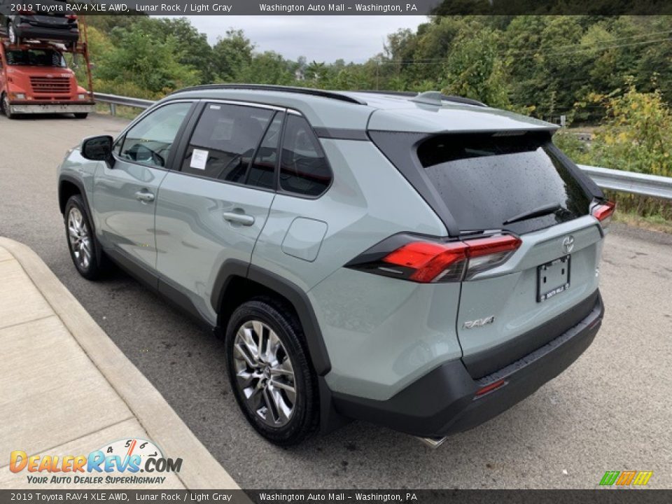 2019 Toyota RAV4 XLE AWD Lunar Rock / Light Gray Photo #2