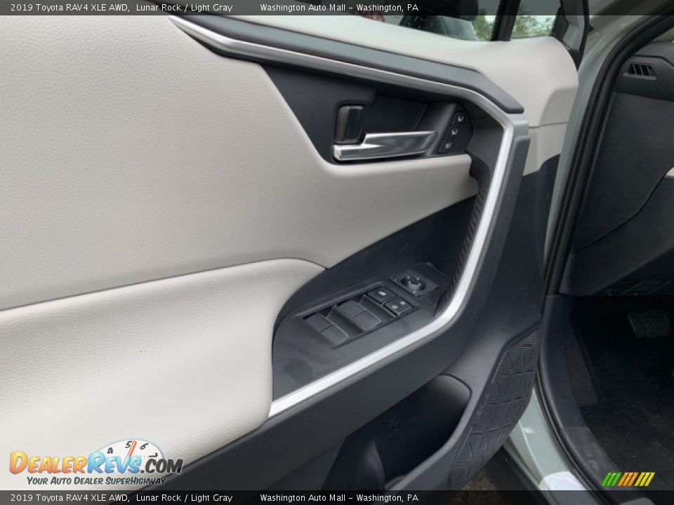 2019 Toyota RAV4 XLE AWD Lunar Rock / Light Gray Photo #6