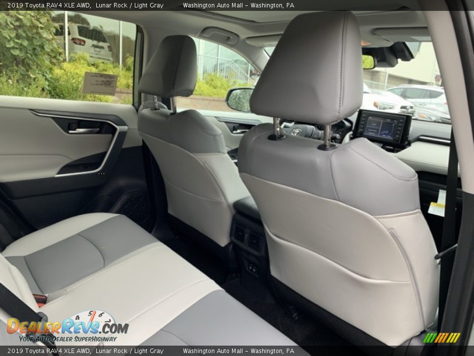 2019 Toyota RAV4 XLE AWD Lunar Rock / Light Gray Photo #17