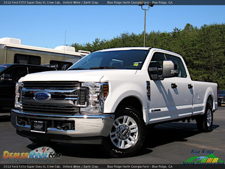 2019 Ford F250 Super Duty XL Crew Cab Oxford White / Earth Gray Photo #1